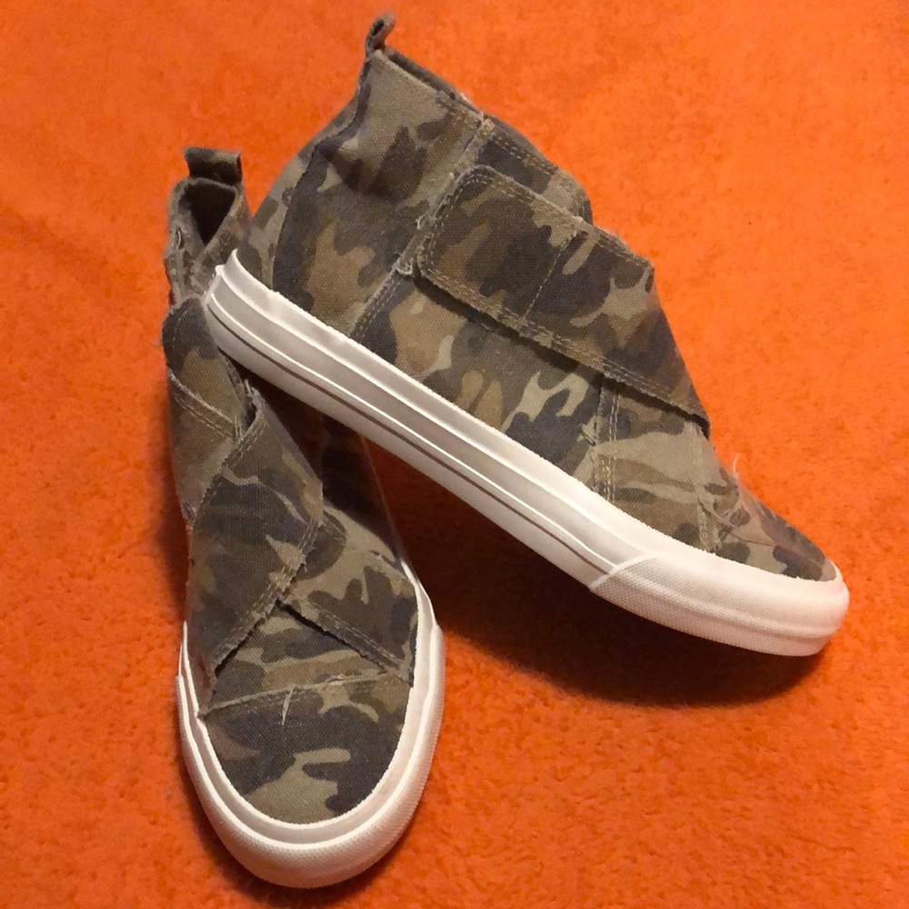 Gypsy jazz camp sneakers